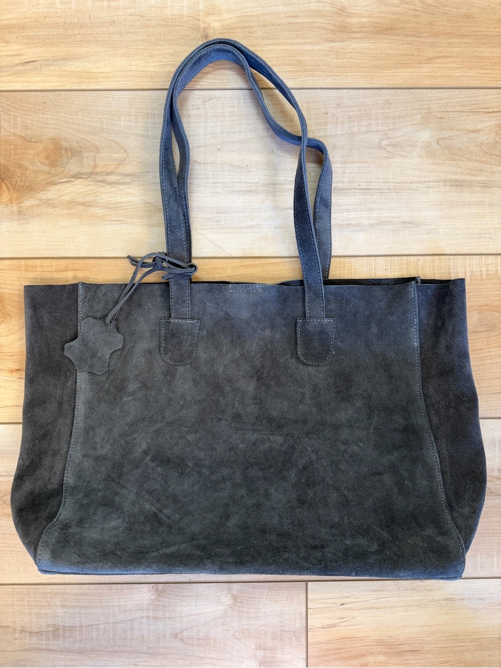 Suede Oversized Tote Bag in Charcoal Gray